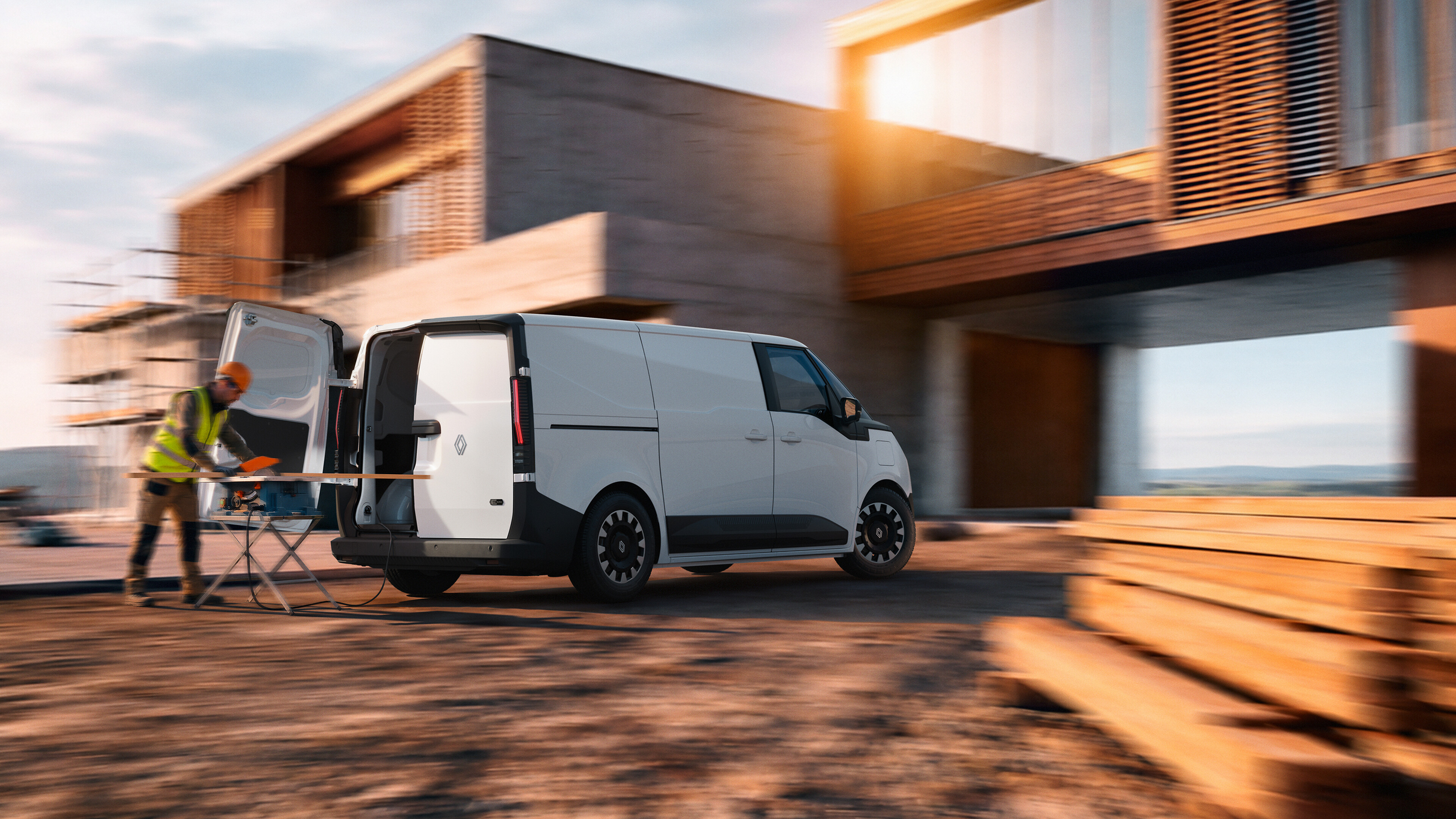 New Renault Trafic e-tech 2027