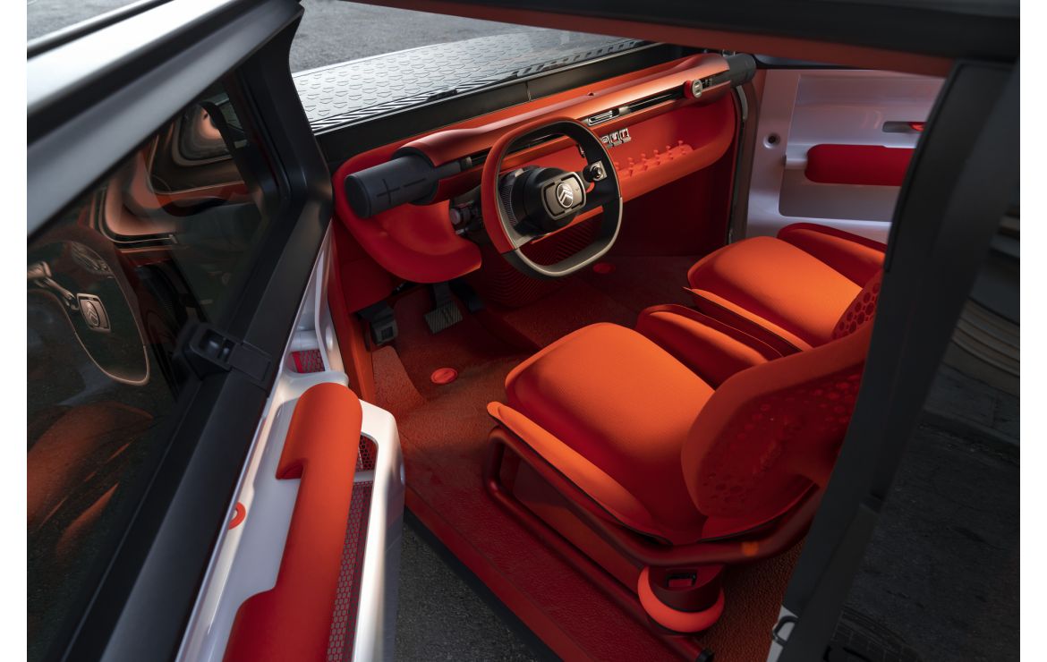 Citroen oil interior