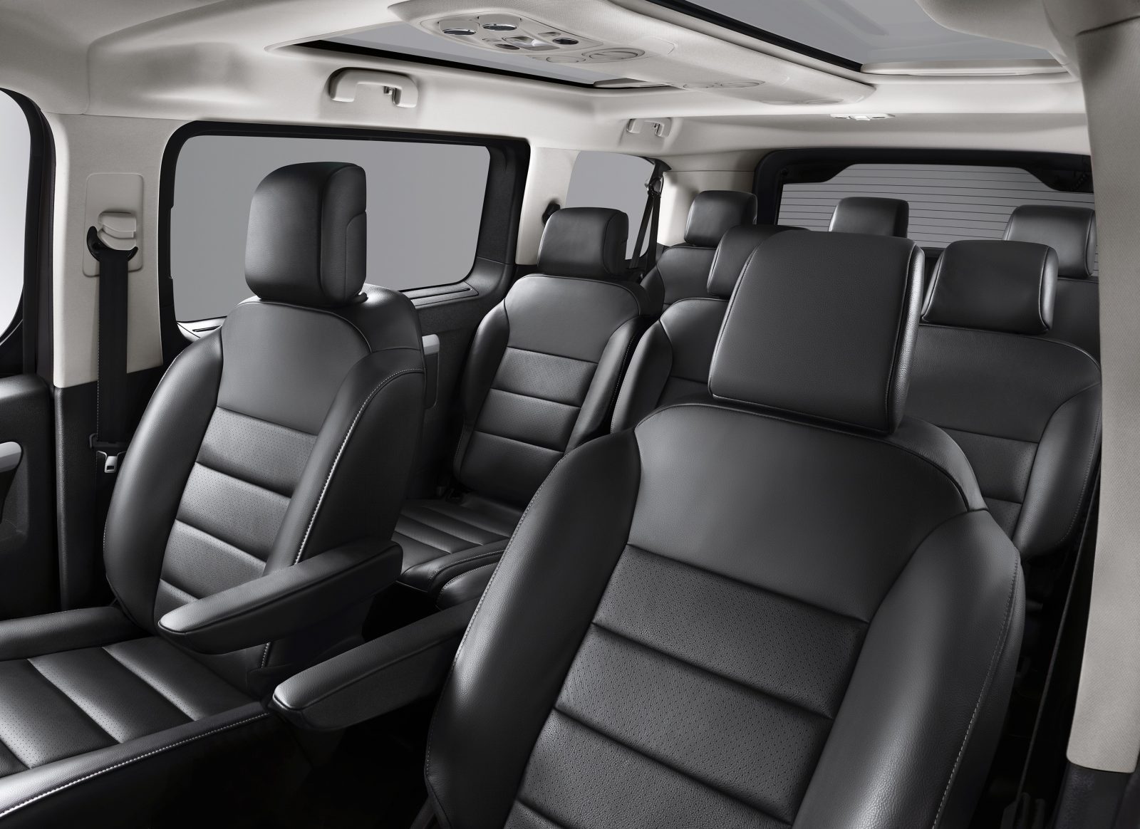Vauxhall Vivaro Life interior