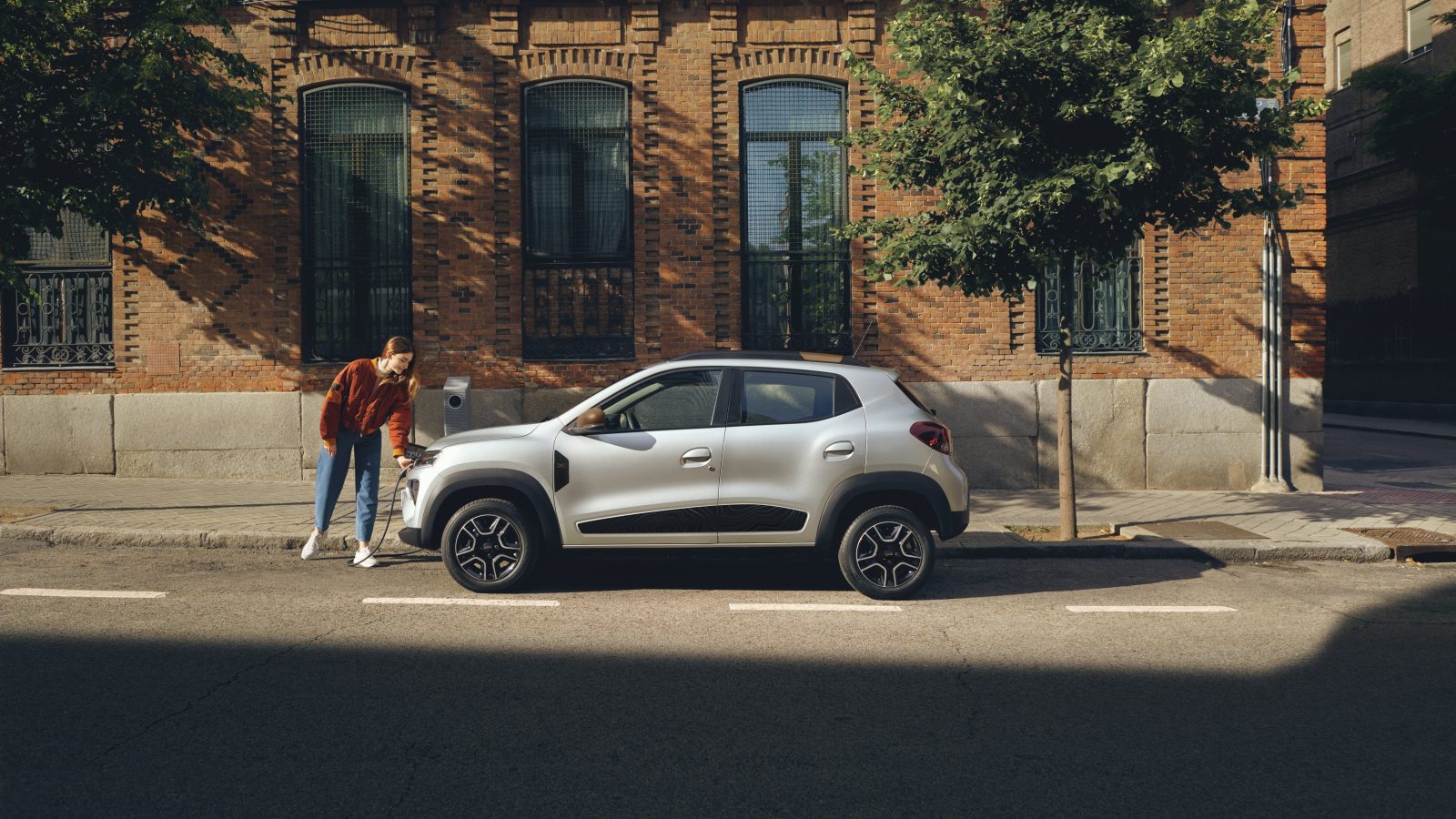 Dacia Spring charging