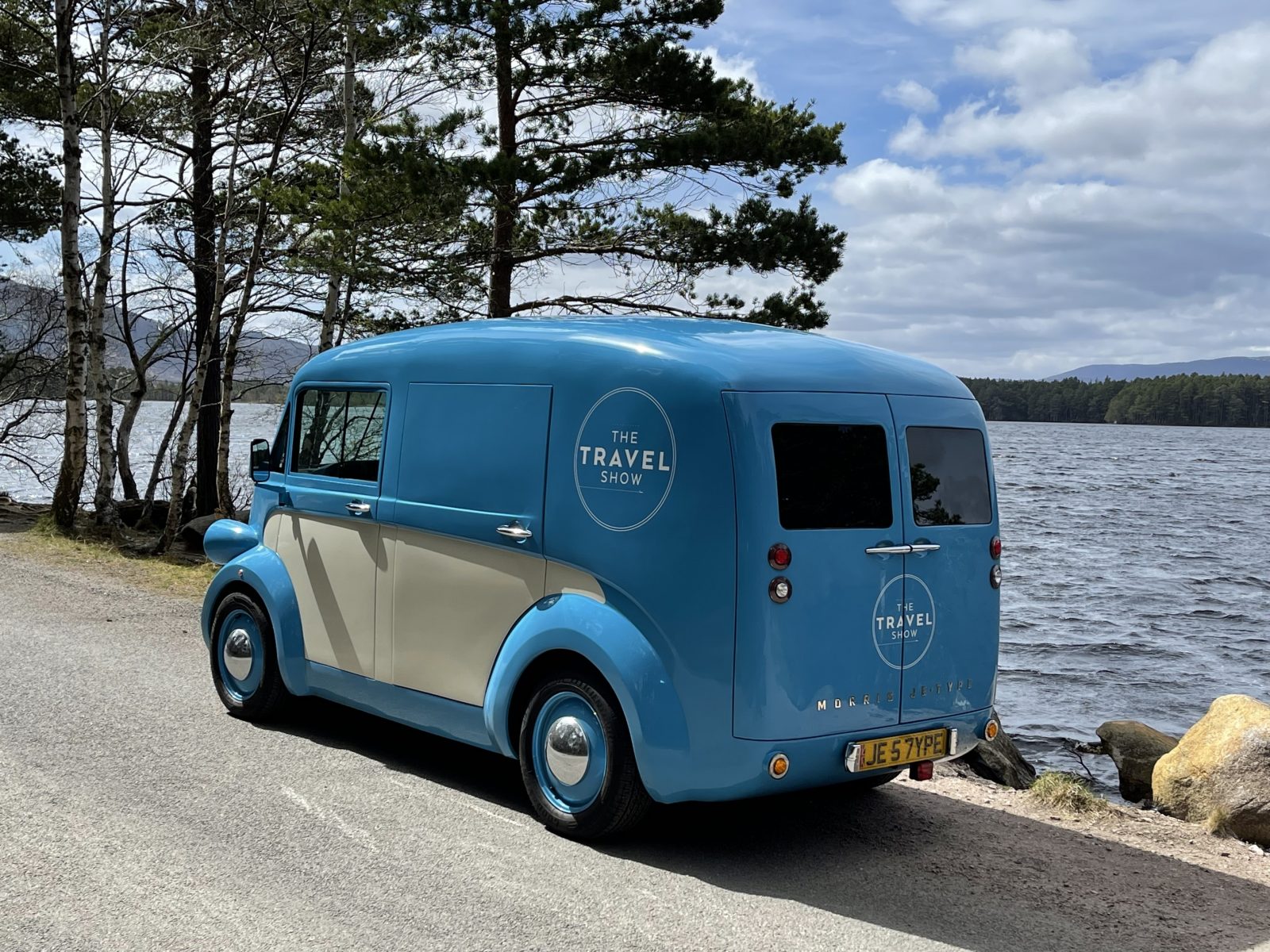 Morris Commercial JE Van