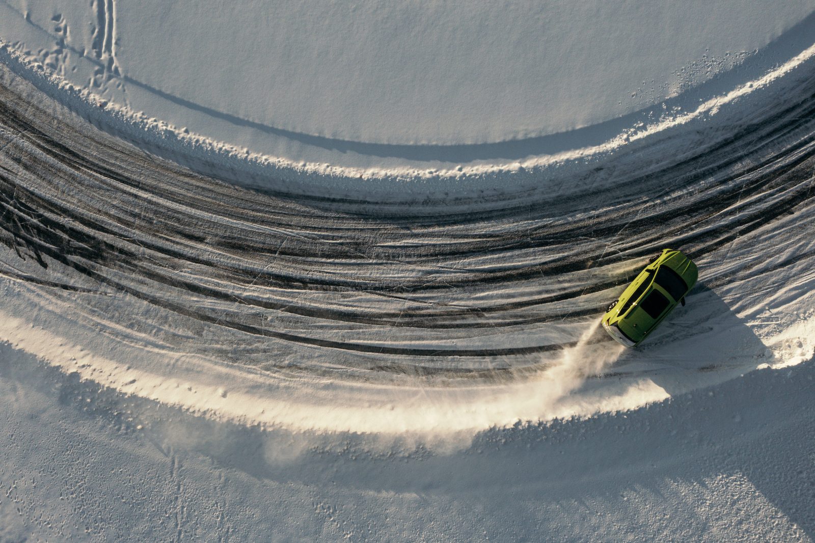 &Scaron;koda Enyaq iV vRS ice drift