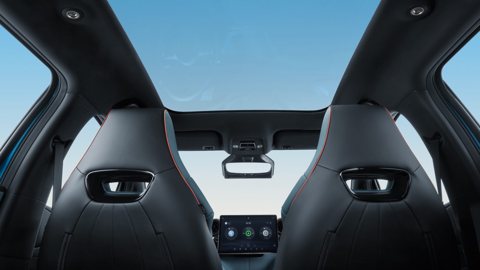 BYD Dolphin panoramic roof