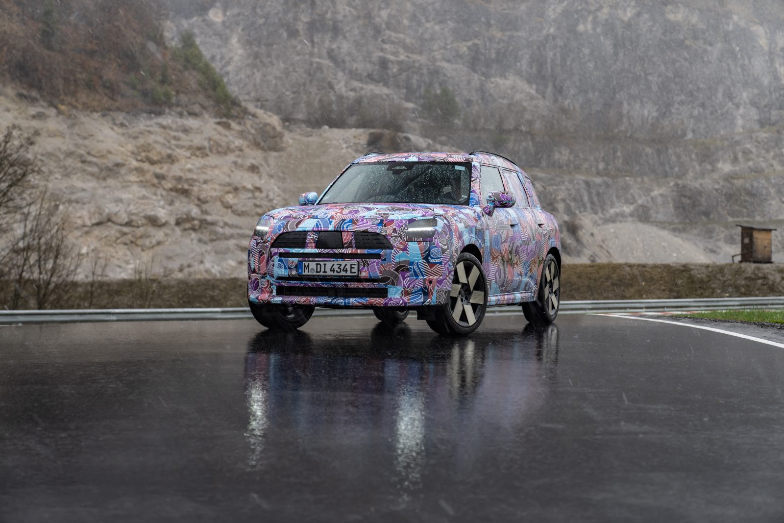 Updates for the New all-electric MINI Countryman