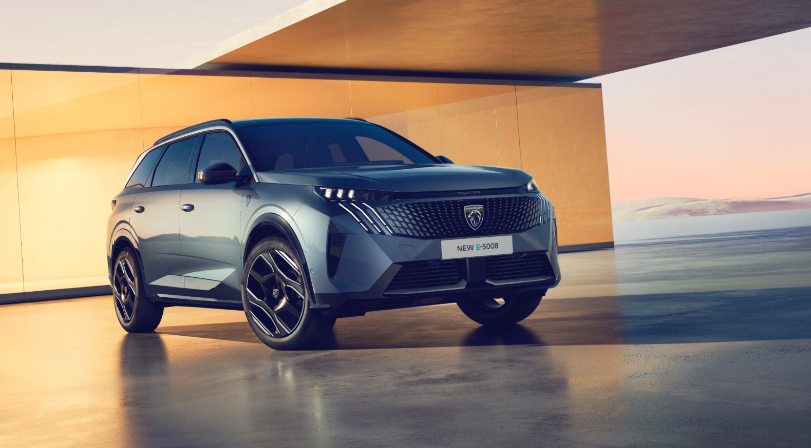 Peugeot e5008 electric car