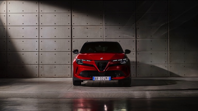 Alfa Romeo Junior Elettrica electric car front