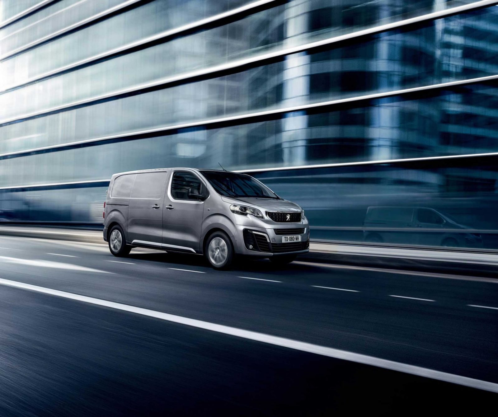 Peugeot e-expert electric van