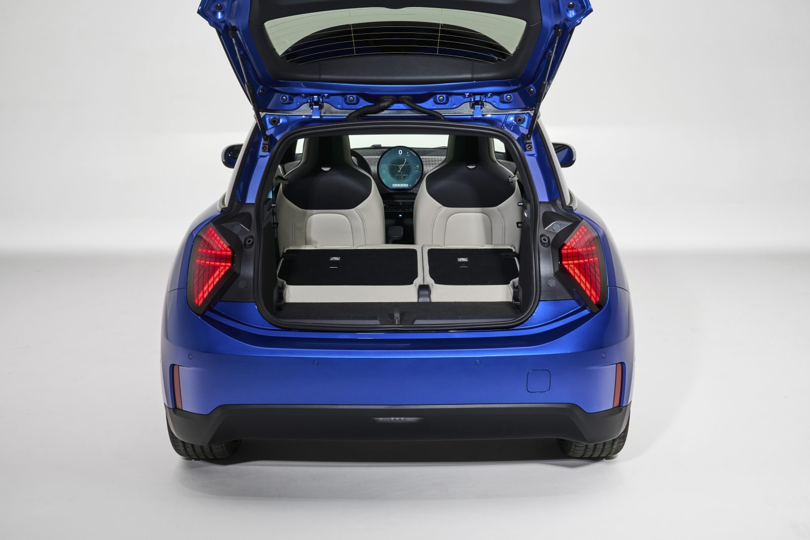 MINI Cooper Electric boot space 2024