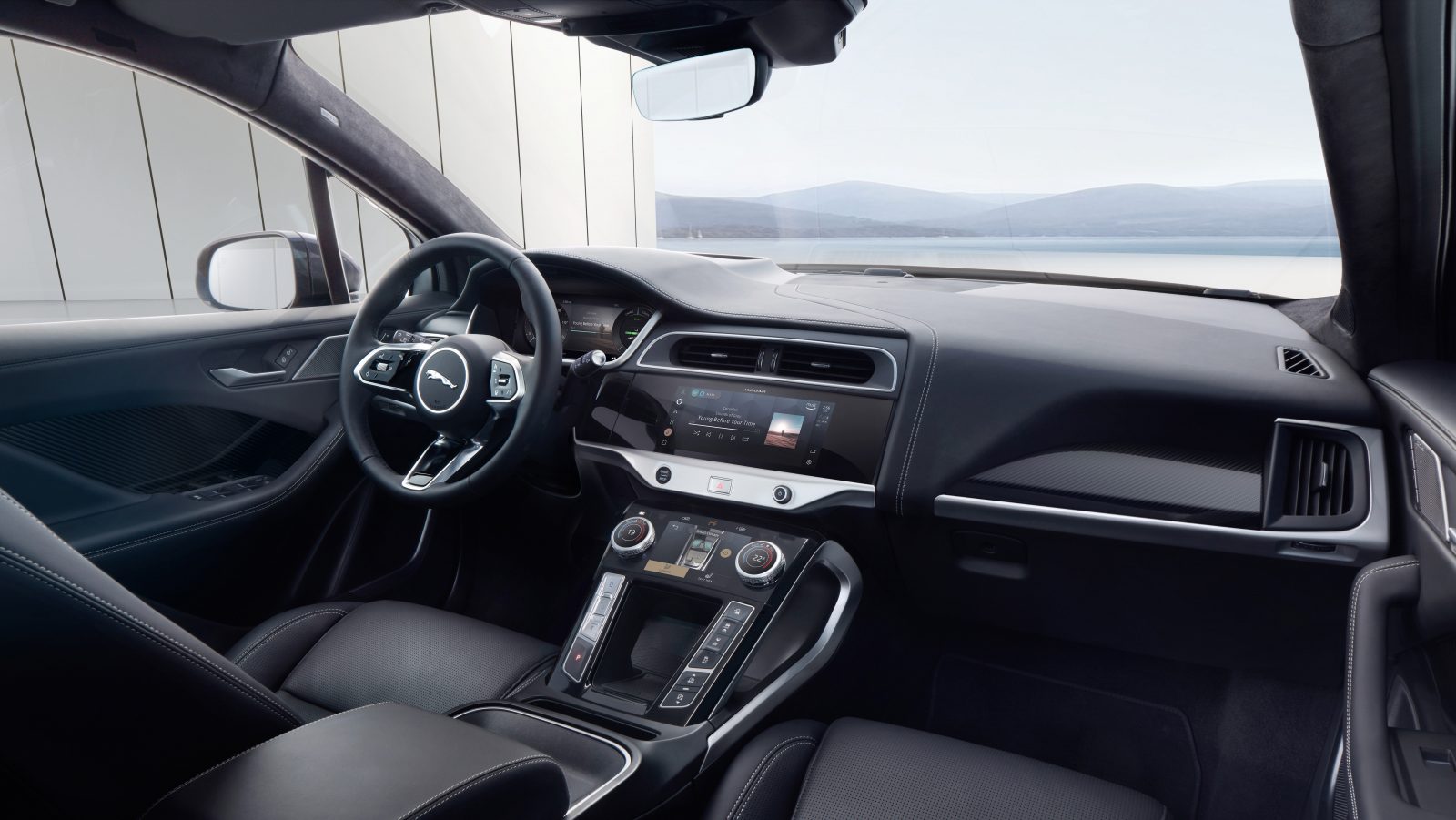 Jaguar I-PACE interior