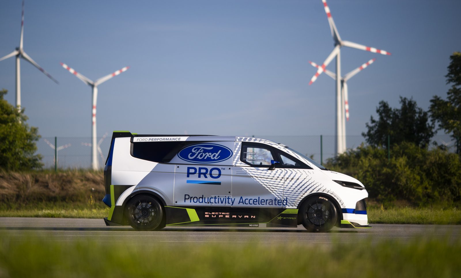 Ford Pro Electric SuperVan - 2,000hp to accelerate your business